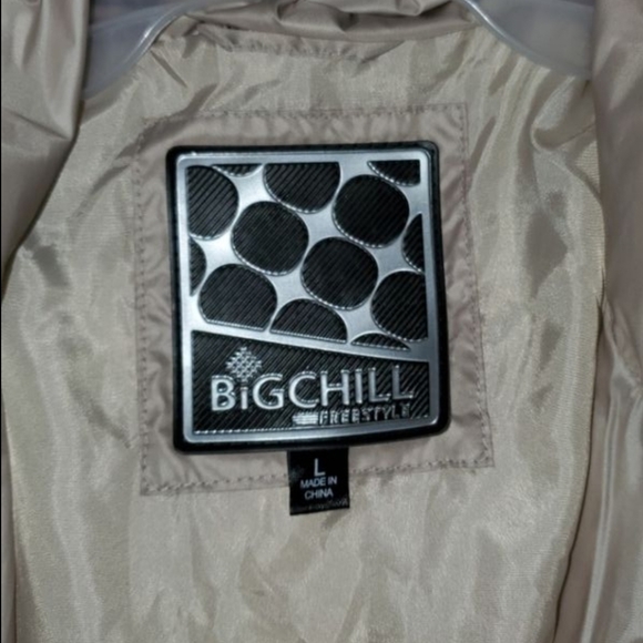 Women Coat - Picture 3 of 3